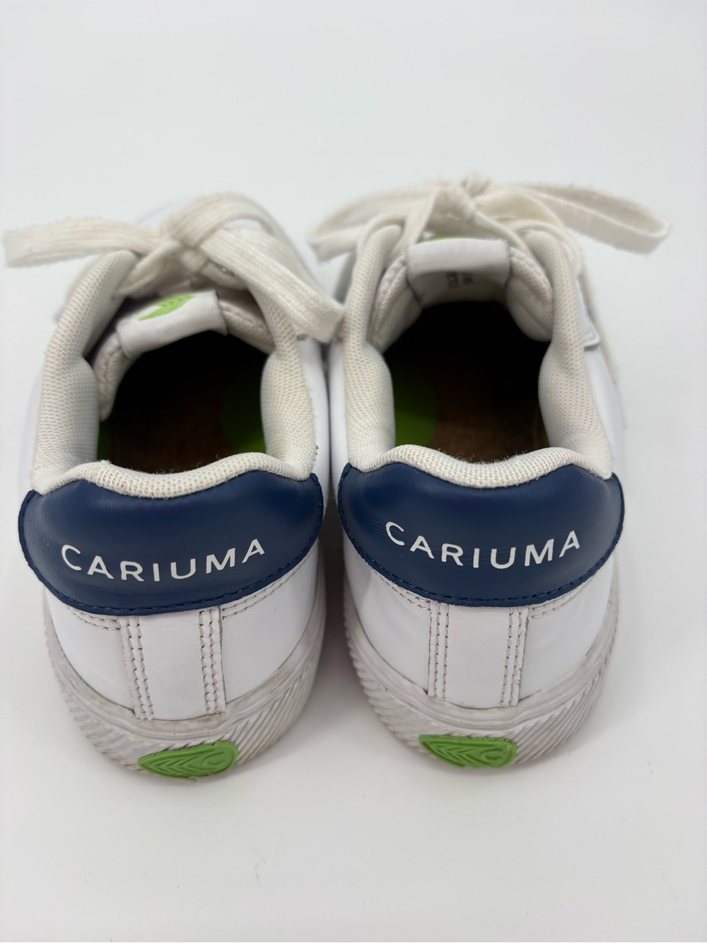 Cariuma Salvas White Leather Sneakers Blue Logo Unisex Women’s 7 Men’s 5.5 - Picture 8 of 15